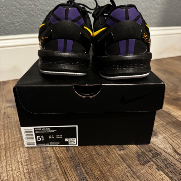 Nike Kobe 8 Protro(GS) size 5.5Y - Picture 2 of 5